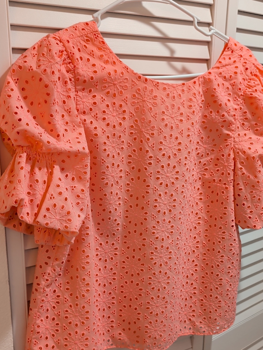 Lilly Pulitzer Coral Eyelet Puff Sleeve Blouse SZ M